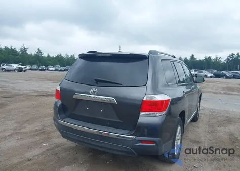 2012 Toyota Highlander Base V6 z USA, uszkodzony, nr VIN 5TDBK3EH1CS129367